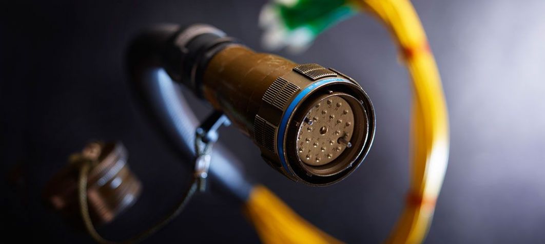 En savoir plus sur les assemblages optiques ou les assemblages de connecteurs optiques et les composants et assemblages de câbles à fibres optiques ici En savoir plus sur les assemblages optiques ou les assemblages de connecteurs optiques et les composants et assemblages de câbles à fibres optiques ici